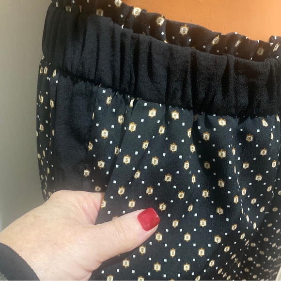 H&M Black Silky Woven Elastic Waist Pull On Gold Club Print Pants Size 4 $30 - Picture 3 of 12